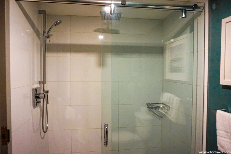 Vittoria Hotel Shower