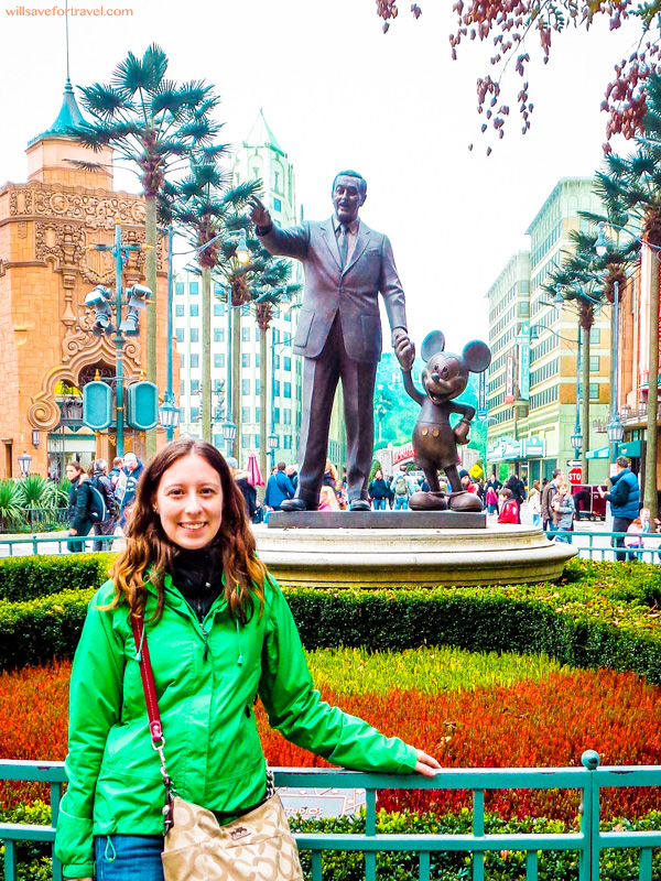 Disneyland Paris Walt Friendship Statue