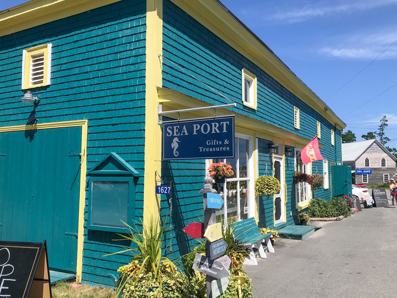 Sea Port Gifts & Treasures store in Port Medway Nova Scotia